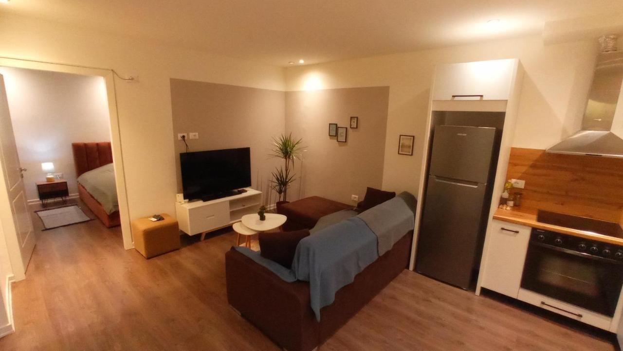 Tirana Apartment Garda エクステリア 写真