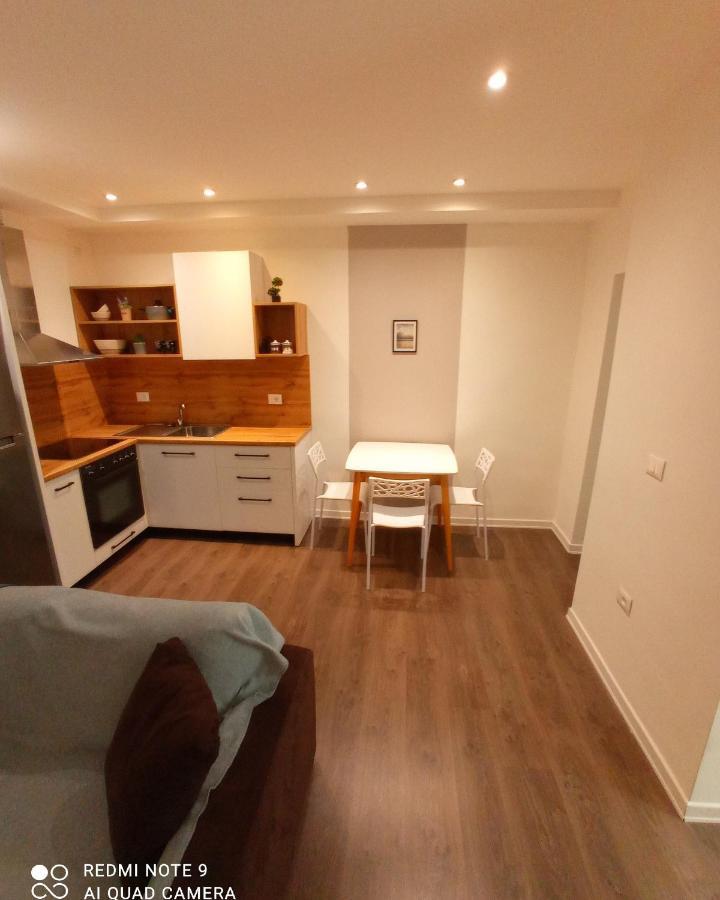 Tirana Apartment Garda エクステリア 写真