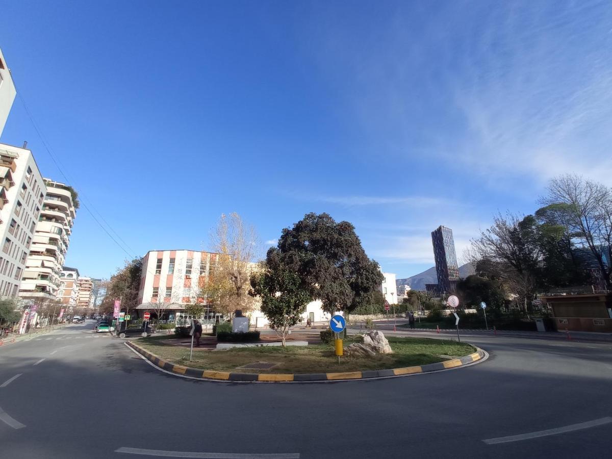 Tirana Apartment Garda エクステリア 写真