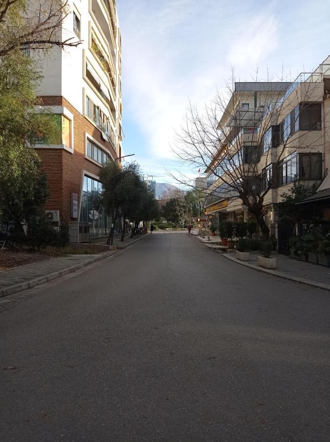Tirana Apartment Garda エクステリア 写真